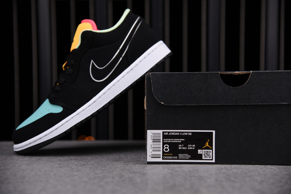 AIR JORDAN 1 LOW SE Aurora Green